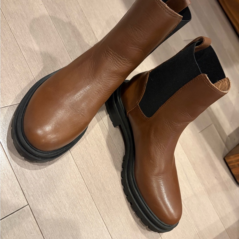 Madewell Stable Leather Chelsea Boots